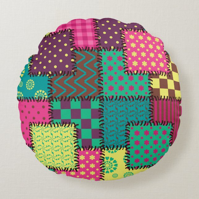 patchwork-achtergrond met verschillende patronen rond kussen (Voorkant)