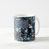 Patchwork Blauwe Bloemen: Naadloze Stof. Koffiemok (Voorkant rechts)