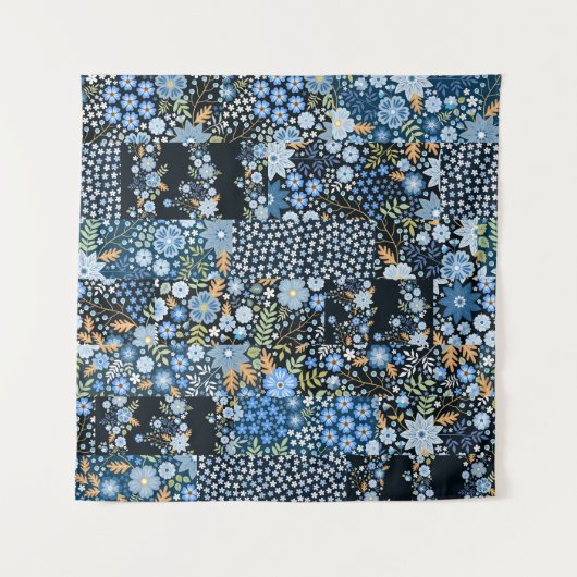 Patchwork Blauwe Bloemen: Naadloze Stof. Wandkleed (Voorkant)