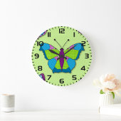 Patchwork Butterfly Pattern on Green Grote Klok
