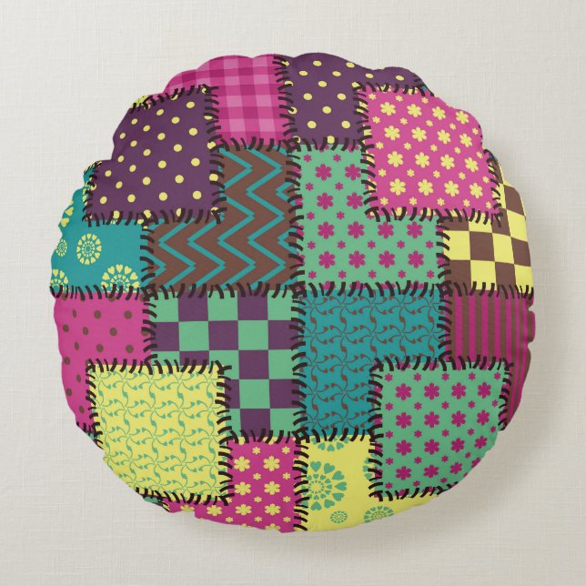 Patchwork: diverse patronen achtergrond rond kussen (Voorkant)