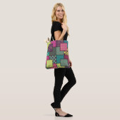 Patchwork: diverse patronen achtergrond tote bag (Op model)