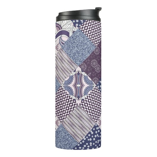 Patchwork Doodle: Boho naadloos. Thermosbeker (Gedraaid links)