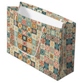 , patchwork gewatteerde look groot cadeauzakje (Voorkant Gekanteld)