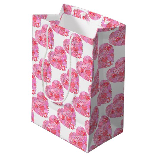 Patchwork Hearts White Gift Bag Medium Cadeauzakje (Achterkant Gekanteld)