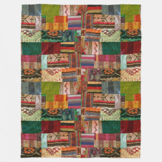 Patchwork in Red and Green Kilim Design Fleece Deken