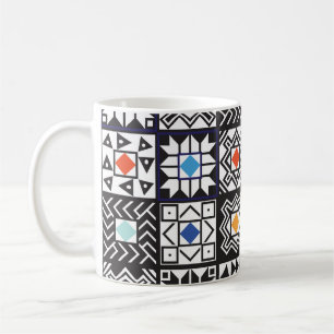 Patchwork Maori: Etnisch tapijtontwerp. Koffiemok