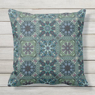  patchwork met floral mandala - elementen buitenkussen