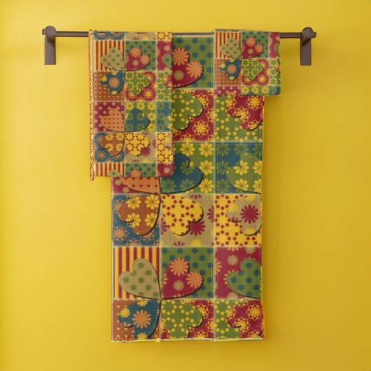 Patchwork Pattern Heart Button Stripe Green Yellow Bad Handdoek