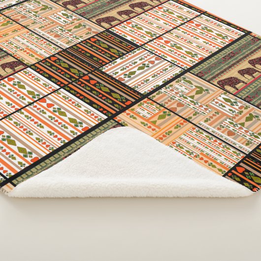 Patchwork seamless african ornamental pattern text sherpa deken (3/4)