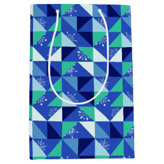Patchwork sneeuwvlokken - Blauwe achtergrond - Gif Medium Cadeauzakje