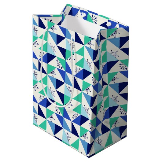 Patchwork sneeuwvlokken - Lichte achtergrond - Gif Medium Cadeauzakje (Achterkant Gekanteld)