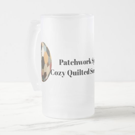 Patchwork Sphere: Gezellig gewatteerd Voetbal Matglas Bierpul (Voorkant links)