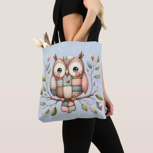 Patchwork Uil in Fantasievol Bos Tote Bag (Dichtbij)