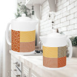 Patchwork van patronen 1 theepot<br><div class="desc">Funky kleurrijke lappendeken van patronen,  digitaal gemaakt. Een perfect funky design voor kinderen en volwassenen op vele trendy producten!</div>