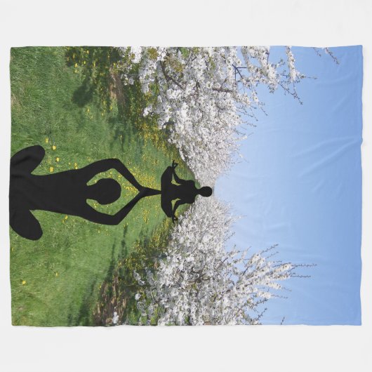 Path of Blossoms: Meditative Spring Journey Fleece Deken (Voorkant (Horizontaal))