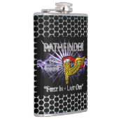 Pathfinder Badge-“Eerst In, Laatst Uit” Heupfles (Rechts)