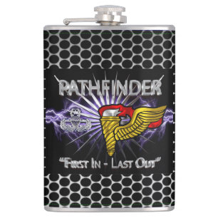 Pathfinder Badge-“Eerst In, Laatst Uit” Heupfles