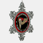Pathfinder Motto Tin Sneeuwvlok Ornament (Links)