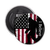 Patriotic Bigfoot Button Flesopener (Voorkant)