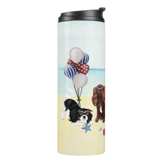 Patriotic Cavalier King Charles Spaniels Beach  Thermosbeker (Gedraaid links)