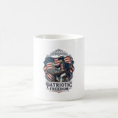 Patriotic Chess Player Vector Graphic Tee Koffiemok (Center)