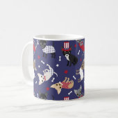 Patriotic Chihuahua Pattern Coffee Mok (Voorkant links)