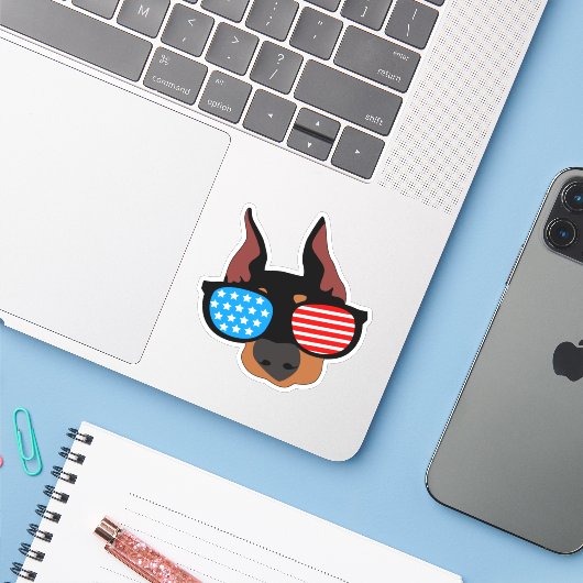 Patriotic Doberman Sticker (Laptop met iPhone)