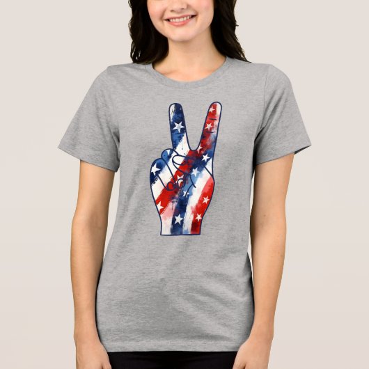 Patriotic Peace Sign Hand Wavy US Flag Pattern Tri-Blend Shirt (Voorkant)