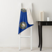 Patriotic Sherpa Blanket met vlag New Hampshire Deken (In situ)