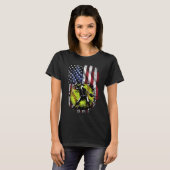 Patriotic Softball Pitcher - 4 juli Vlag van de Ve T-shirt (Voorkant volledig)