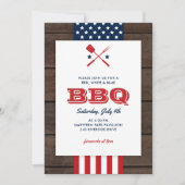 Patriottisch 4 juli BBQ Rustic Wood Uitnodiging (Voorkant)
