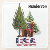 Patriottisch Bruin Beer In PiNE Trees Amerikaanse  Glazen Onderzetter (Voorkant)