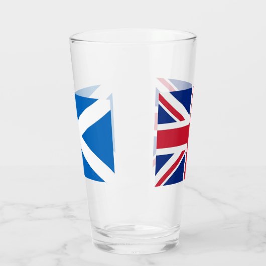 Patriottisch glazen beker met vlag van Schotland (Links)