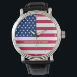 Patriottisch Goud Monogrammed USA Flag Classic Man Horloge<br><div class="desc">Creëer uw eigen aangepaste, gepersonaliseerde naam, monogram / initialen, patriottisch, all American, Stars and Stripes, Old Glory, Star-Spangled Banner, Amerikaanse vlag, stijlvolle, mannen klassieke look zwart lederen band, gelegeerd hoesje, polshorloge, om uw trots, patriotisme, liefde show. Voer eenvoudig jouw naam / familienaam / monogram initiaal in om aan te passen....</div>