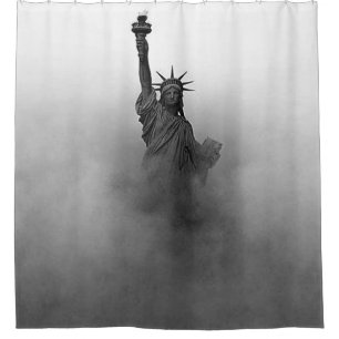 Patriottisch NYC-vrijheidsbeeld in de mist van Ame Douchegordijn