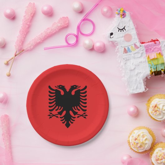 Patriottisch papieren bord met vlag van Albanië (Feest)