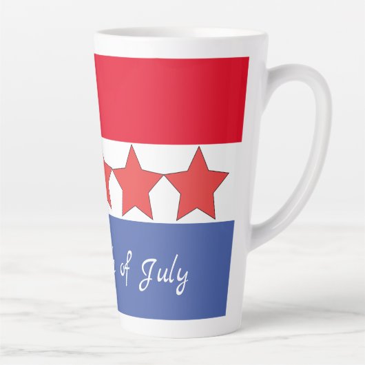 Patriottisch rood wit en blauw op 4 juli latte mok (Rechts)