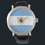 Patriottisch, speciaal horloge met vlag van Argent<br><div class="desc">Laat je Argentijnse trots zien met ons exclusieve handhorloge met de vlag van Argentinië! Ontworpen met precisie en stijl, integreert dit handhorloge de iconische Argentijnse vlag in zijn slanke en verfijnde ontwerp. De levendige kleuren van de vlag worden prominent weergegeven op de wijzerplaat en bieden een unieke manier om uw...</div>
