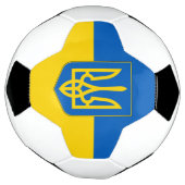 Patriottisch Voetbal met Oekraïense vlag (Gedraaid)