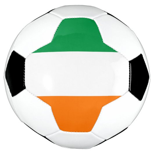 Patriottisch Voetbal met vlag Ierland (Gedraaid)