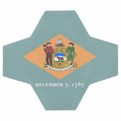 Patriottisch Voetbal met vlag van Delaware Verenig (Enkel)