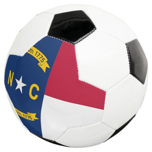 Patriottisch Voetbal met vlag van North Carolina (Drie kwart)