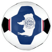 Patriottisch Voetbal met vlag van Wyoming (Gedraaid)