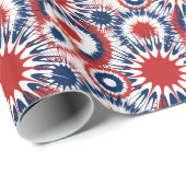 Patriottisch vuurwerk barst in rood, wit en blauw cadeaupapier (Rol Hoek)