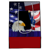Patriottische Amerikaanse adelaar en vlag Medium Cadeauzakje (Achterkant)
