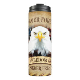 Patriottische Amerikaanse Adelaar Illustratie met Thermosbeker