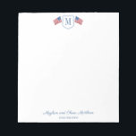 Patriottische Amerikaanse vlag familie Monogram Notitieblok<br><div class="desc">Introductie van onze USA Patriottisch Rood, Wit en Blauw Notitieblok, ideaal voor het etaleren van uw Amerikaanse trots! Dit stijlvolle notitieblok heeft een prachtig gedetailleerd Amerikaans vlagontwerp, geaccentueerd met een monogram van één letter naar keuze. Ideaal voor het noteren van notities, het maken van lijsten of het schrijven van berichten,...</div>