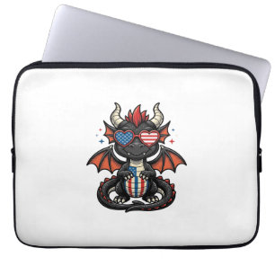 Patriottische Baby Draak Vintage Vector T-shirt On Laptop Sleeve
