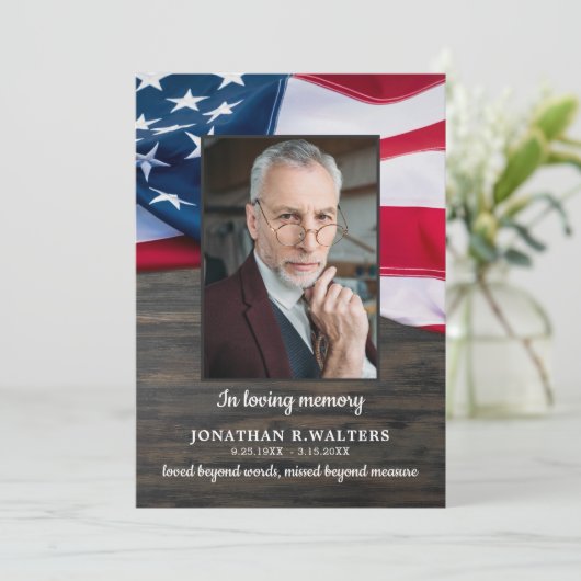 Patriottische begrafenisvolgorde van het Veteranpr Programmakaart (Staand voorkant)